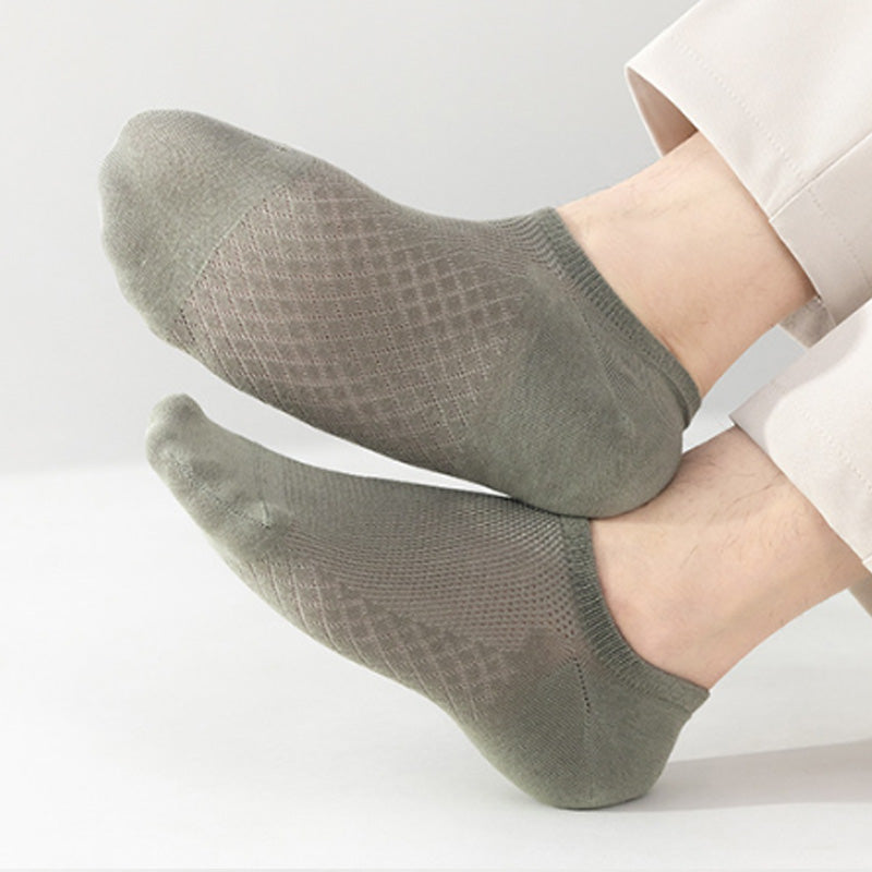 Breeze Through Your Day: Men's Socks for Summer & Autumn ☀️🍂